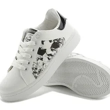 Прогулочная обувь на плоской подошве; портативная Белая обувь для женщин; спортивная универсальная обувь для путешествий; кроссовки; кожаная обувь для девочек