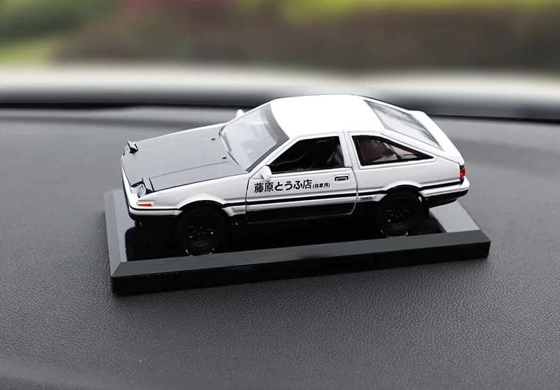 Автомобиль из 1:28 сплава, новинка, Toyota AE86, начальная Модель D, аниме, мультфильм, форсаж, со звуковым светом для мальчиков, игрушки