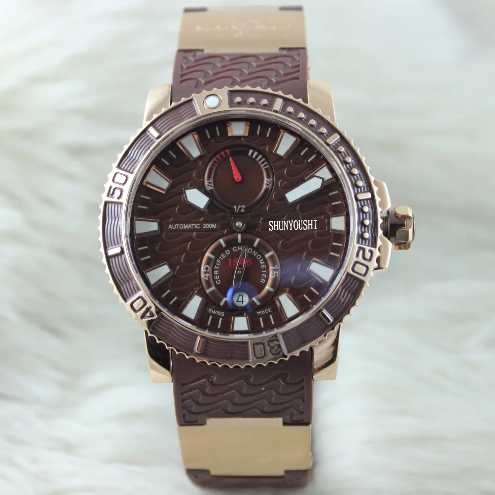 

WG05136 Mens Watches Top Brand Runway Luxury European Design Automatic Mechanical Watch