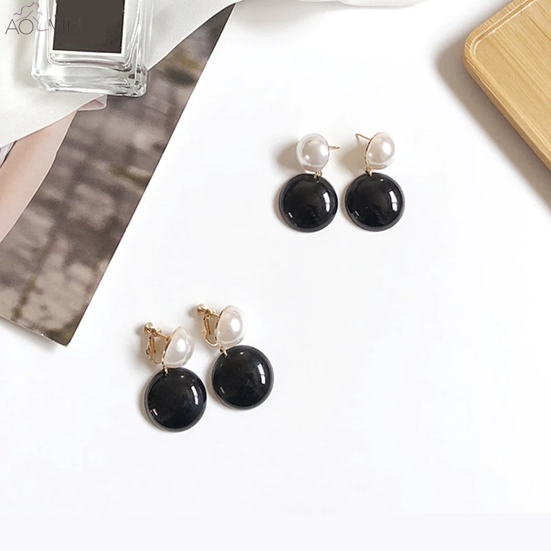 

AOMU Korea Simple Fashion Resin Acrylic Geometric Round Black Pearl Dangle Drop Earrings Statement for Women Girl Jewelry