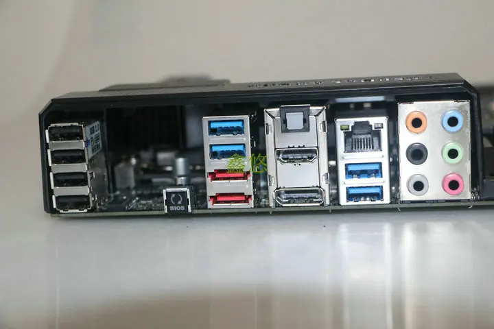  original motherboard for ASUS SABERTOOTH Z77 LGA 1155 DDR3 USB3.0 I3 I5 I7 22/23NM 32GB Z77 Desktop