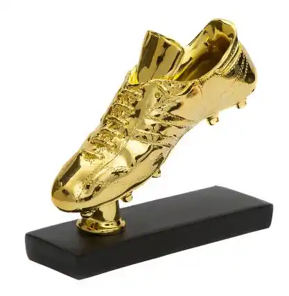 ronaldo shoes gold