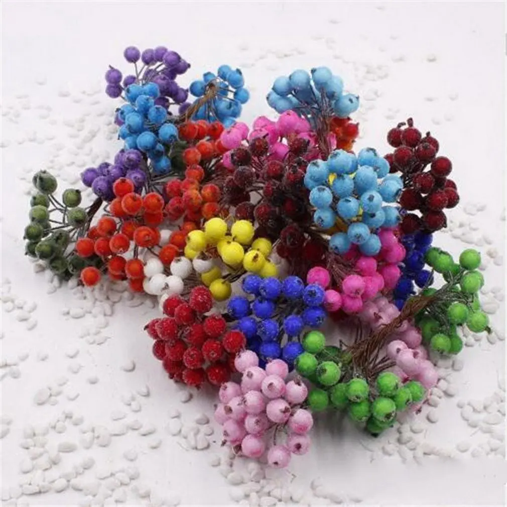 

40 pcs Christmas Festive Foam Frosted Fruit Artificial Berry Flower Fresh Home Decor Tree Foam Decor
