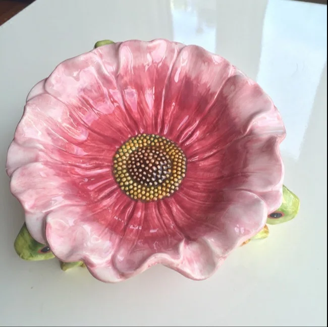 

European Rural Style Creative Ceramic Flower Shape Arts Crafts Home Decoration Furnishing Articles Wedding Gifts