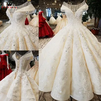 شراءفستان حفل زفاف فاخر من Vestido De Noiva بأكتاف مكشوفة من الدانتيل مطرز بالترتر لعام 2020 فستان زفاف فاخر من QUEEN BRIDAL WD27