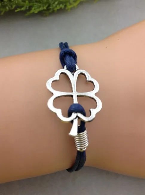 

1pc Shamrock Bracelet, cord Bracelet - Four-Leaf Lucky cord Charm Bracelet in Silver- Wax Cords Korean 1144