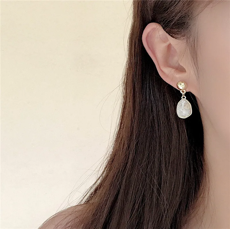 Korean Fashion Asymmetric Simulated-pearls Clip On Earrings Shiny Irregular Short Earrings 925 Silver Needle