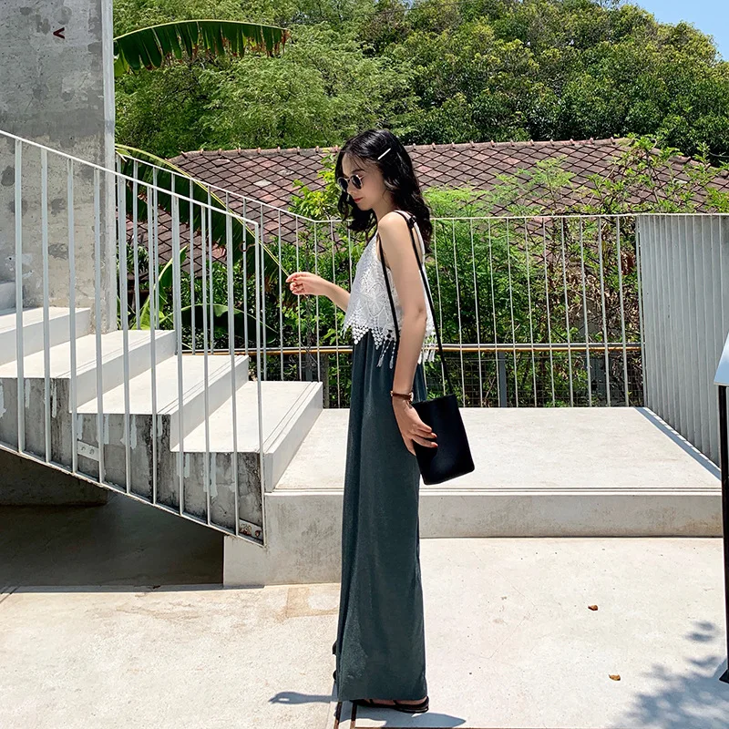 10984867875_1820362143