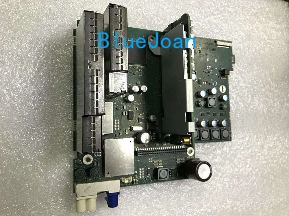 RNS510 DAB RADIO BOARD..