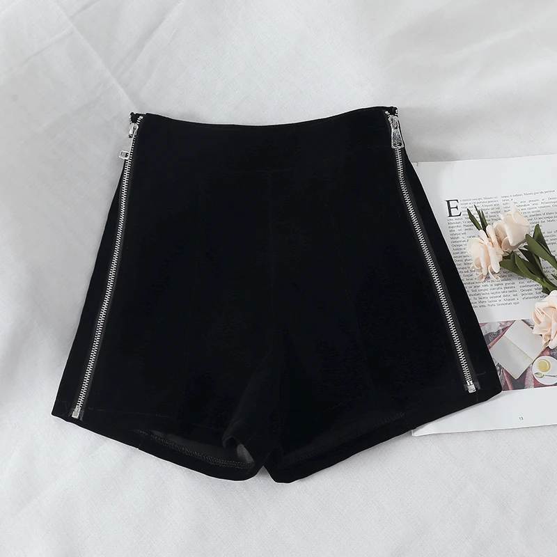 

Chic Black Velvet Side Zipper Wide-legged Shorts Autumn High Street Casual High Waist Skinny Sexy Hot Shorts Women