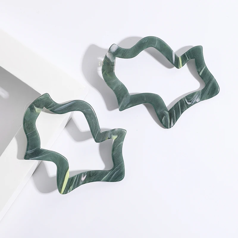 

Brand Design Acrylic Statement Earrings For Women Irregular Polygon Green Acetate Hoop Earrings Christmas Jewelry Long Brincos