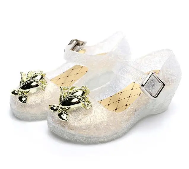 Новые стильные блестящие детские желейные сандалии для девочек, детские пляжные туфли для девочек с металлическим украшением в виде единорога - Цвет: silver