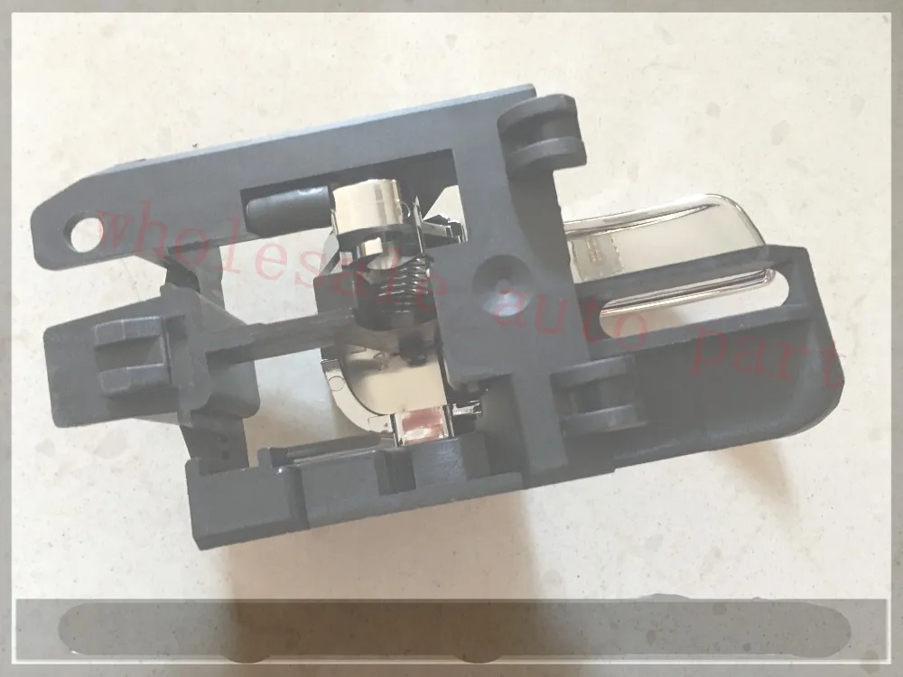 right Car Interior Door Handle For NISSAN QASHQAI 2007 2013 80670 JD00E