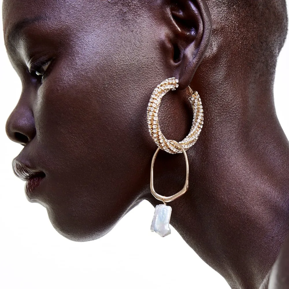 

PPG&PGG New Fashion Big Gold Circle Crystal Statement Drop Earring for Women Rhinestone Long Pearl Pendant Earring Party Jewelry