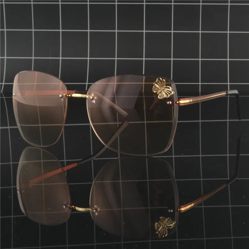 

MINCL2019 Women Oversized Sunglasses Large Frame Sunglass Men Transparent Frame Vintage Spectascles Retro Sun Glasses Eyewear NX