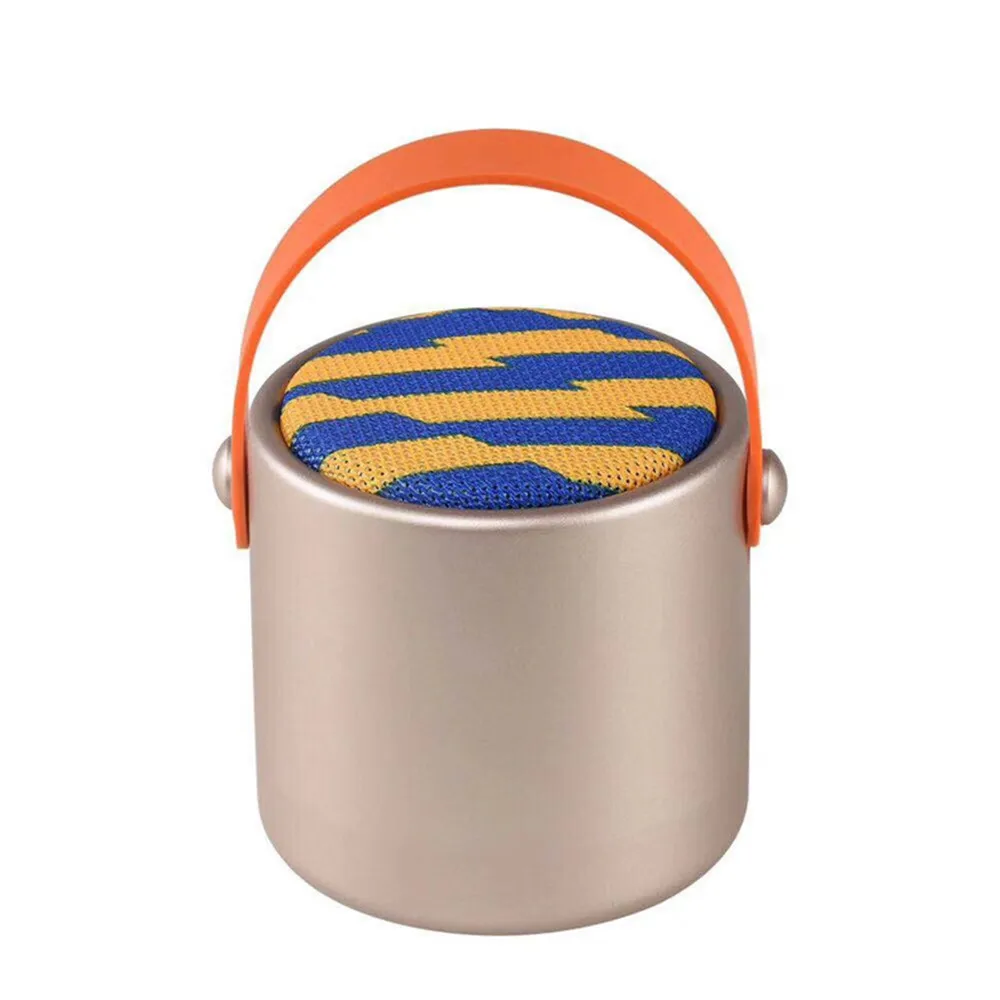 

BS04 New small Wireless Bluetooth portable Speaker Smart Card Cannon Network Computer Mobile Phone Audio subwoofer speaker