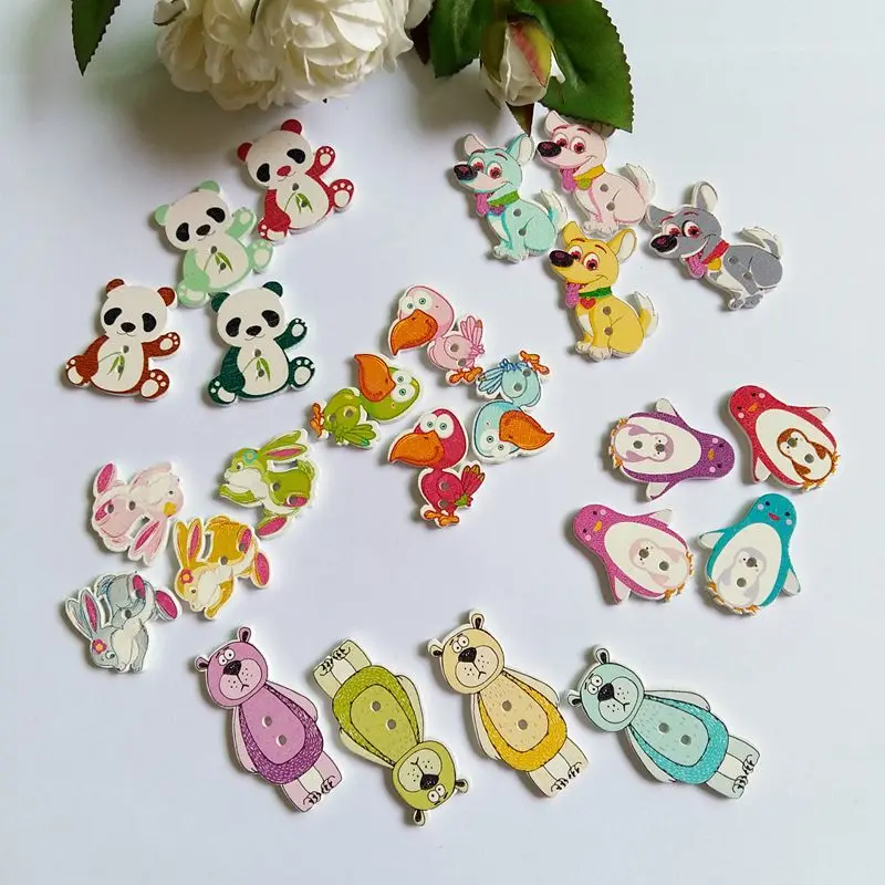 

40PCs Random Mixed Buttons Lovely animal 2 Holes Mixed Sewing Wooden Decorative Buttons Flatblck Scrapbooking