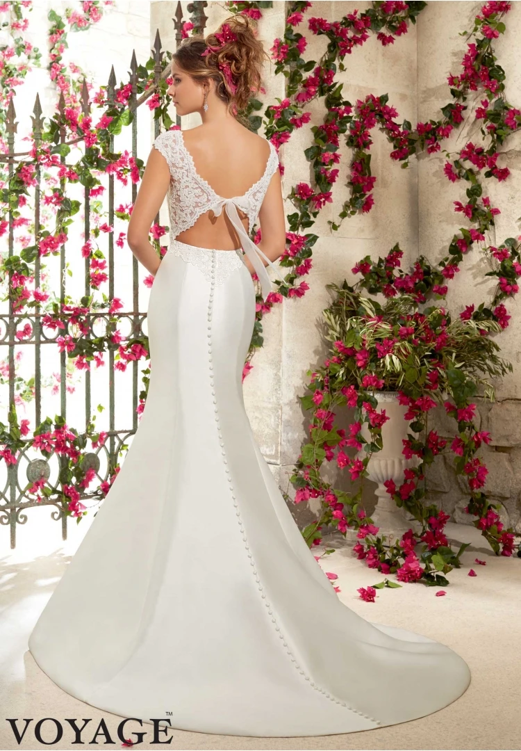 Свадебное платье-Русалка Кепки рукава, треугольный вырез, сатиновое свадебное платье с открытой спиной с кружевными аппликациями