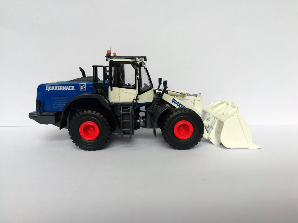 8116 (5)