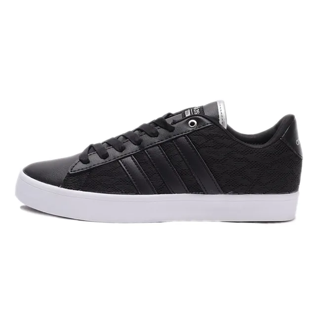 adidas daily qt sneaker