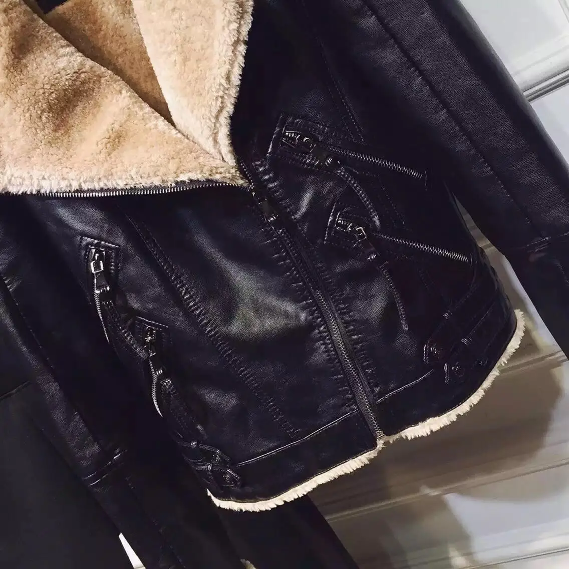 En Laine Nouvelle Hiver Cuir 2018 Agneau Un Manteau Limitée Plein nom Européen Poches Pu Velours Faux Américain Grand Veste Femmes Et zvvUnBx5