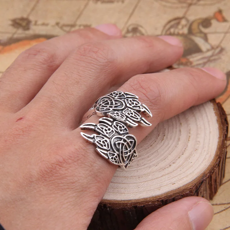 

2018 Dropshiping Viking Bear catch Celtic Symber Triskele Ring Men