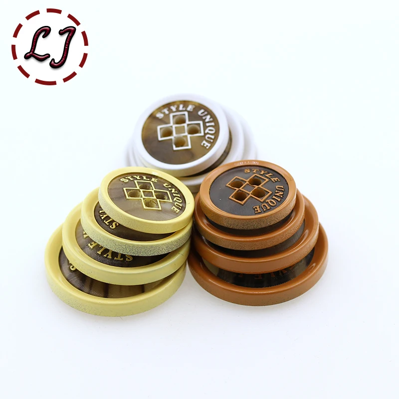 

free shipping 30PCS/LOT white black 4-Holes round Button resin button plastic cloth buttons sewing accessory scrapbooking