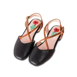 Летняя детская обувь для девочек из натуральной кожи сандалии на низком каблуке Модная студенческая обувь принцессы Нескользящие Детские