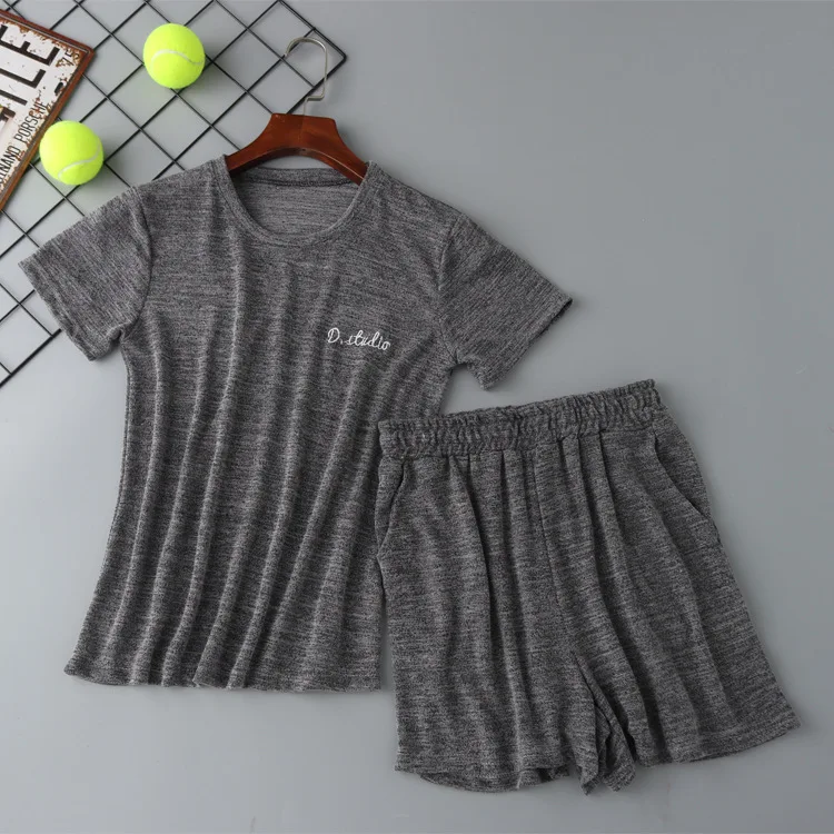 10749569820_1869239167