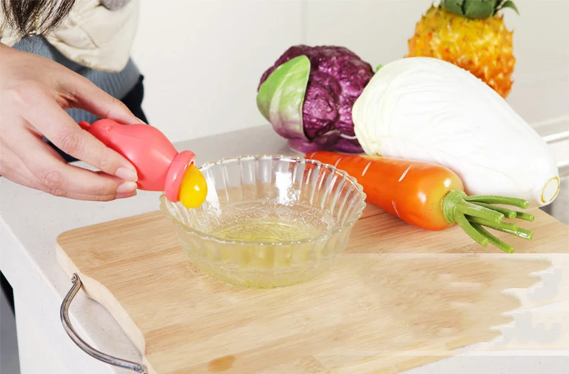 Silicone-Egg-Dividers-Egg-Yolk-Separator-Chick-Modeling-Safe-Practical-Kitchen-Utility-Tool-Egg-Yolk-White-Suction-Separator-Divider-Filter-KC1697 (10)