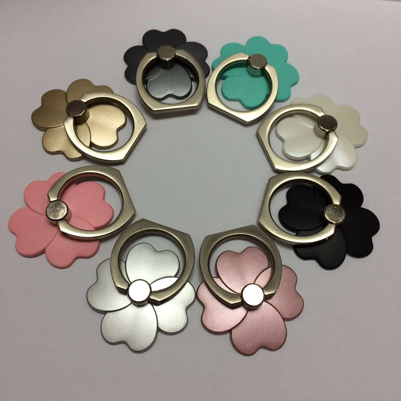 for Iphone 7 7plus 5 5s 6 6s Samsung Xiaomi Fashion Clover Ring Cell Phone Holder 8 Colors Stent for All Smart Mobile Phone