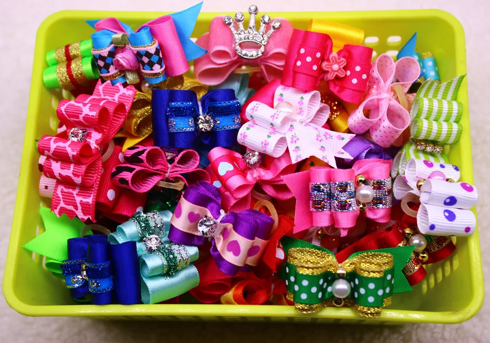 

30PCS Mix Designs Pet Dog Bows with Rhinestone Crown Pearl Pet Dog Bows Bowknot Rubber Band Dog Hair Bow Grooming Product