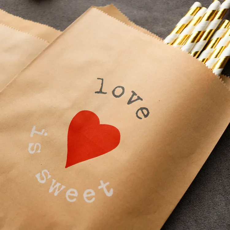 25 шт крафт-бумажные пакеты для подарков Love Is Sweet, плоские бумажные подарочные пакеты для свадебной вечеринки, сумки для конфет, кружевные бумажные пакеты для упаковки