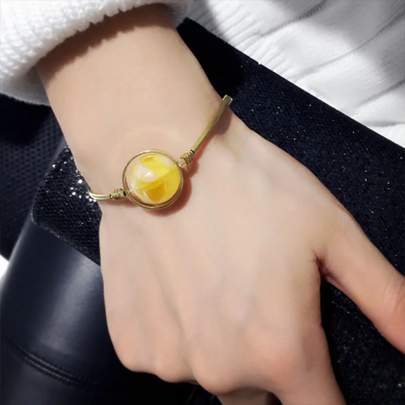 

Japanese and Korean Handmade Bracelet Best-selling Red Elastic Bracelet Minimalist Style
