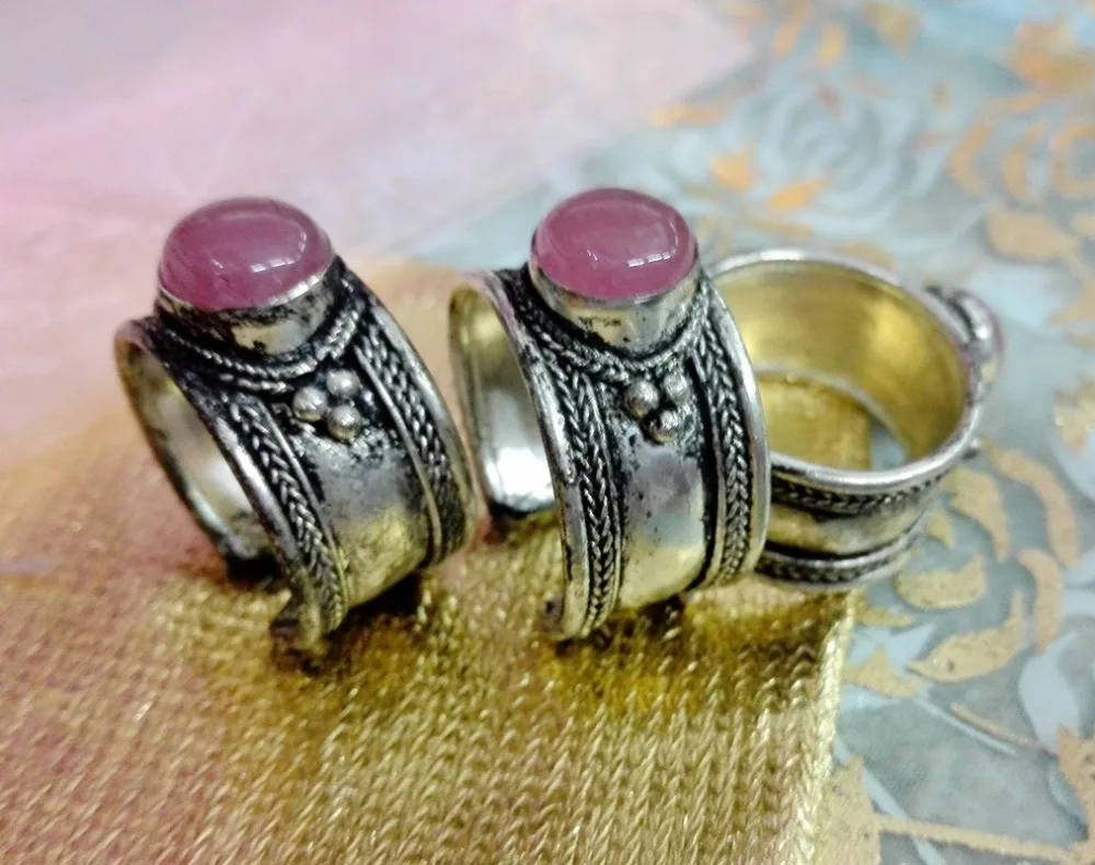 Excellent Old Tibet Silver Pink Crystal Bead Ring Buddhism Nepal Ring