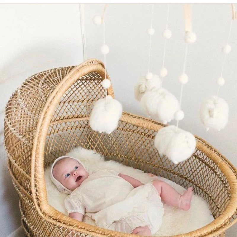 Cama do Bebê Chocalhos de Madeira Berço Bonito Natural Grânulo Feltro Animais Brinquedos Crianças Quarto Decoração