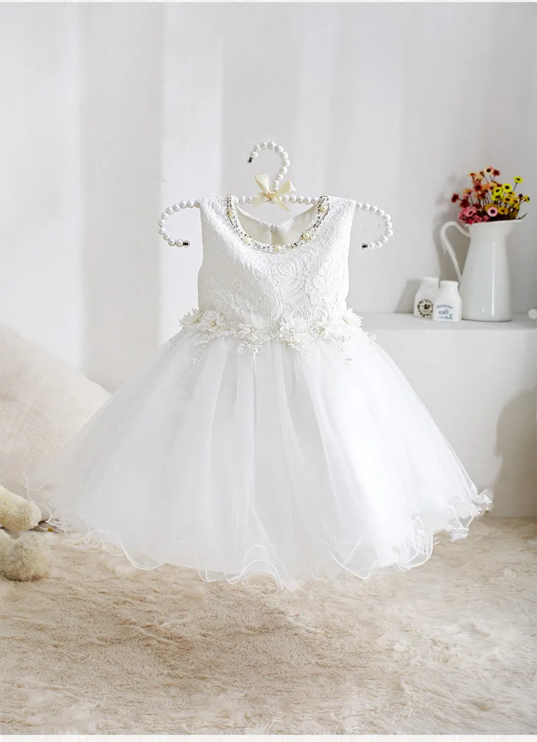 white tulle girls dress