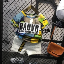 Комплект летней одежды из 2 предметов для мальчиков WLG, футболка с принтом для мальчиков и белый джинсовый короткий комплект, детская повседневная одежда