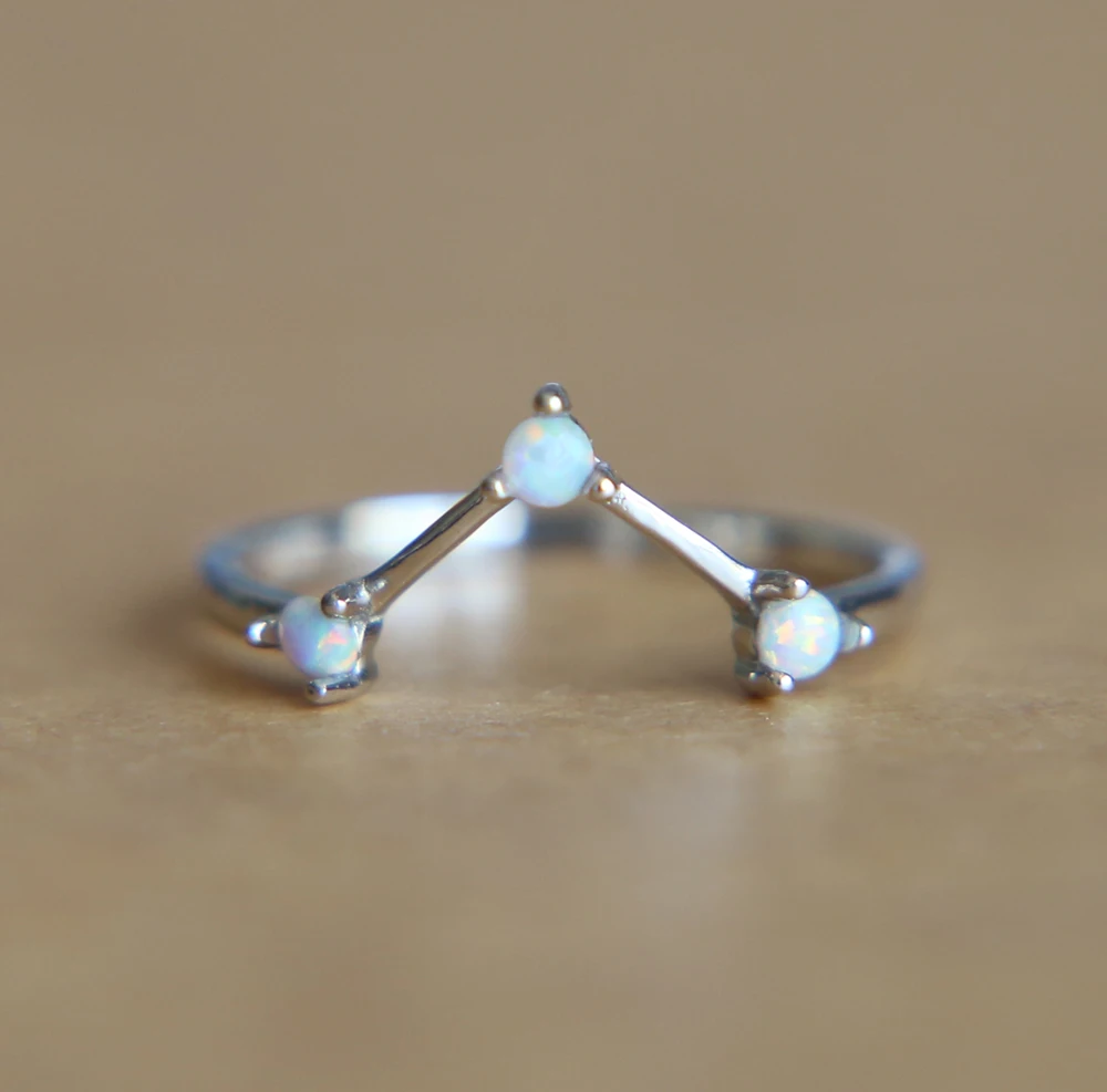 top quality three stone pure 925 sterling silver matal V letter prong setting opal Gem minimalist stunning girl Chevron ring
top quality three stone pure 925 sterling silver matal V letter prong setting opal Gem minimalist stunning girl Chevron ring