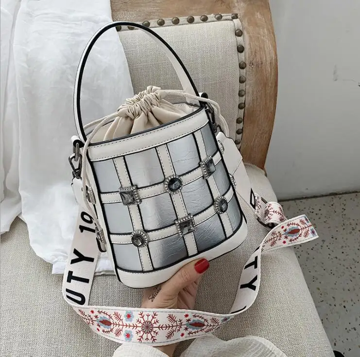 

Fashion Diamond String Wide Letter Colorful Strap Bucket Bag Women Crossbody Bag Female Shoulderbag Bolsa Feminina Sac #1684
