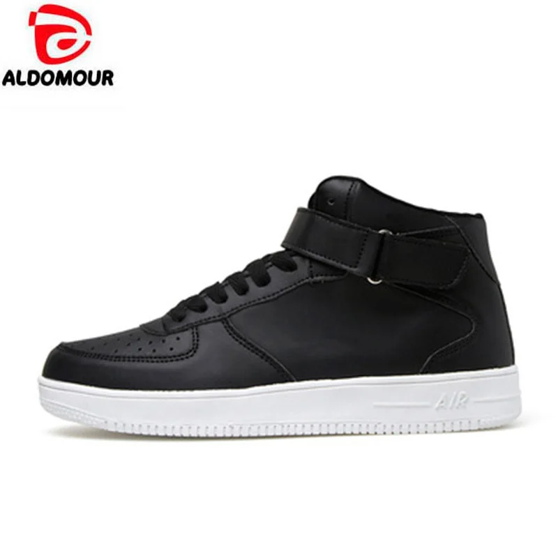 ALDOMOUR 2018 Men Skateboarding Shoes Brand Outdoor Basketball Shoes For Man Breathable Black Men's Comfortable Sport Shoes cxl ALDOMOUR 2018 Men Skateboarding Shoes Brand Outdoor Basketball Shoes For Man Breathable Black Men's Comfortable Sport Shoes cxl