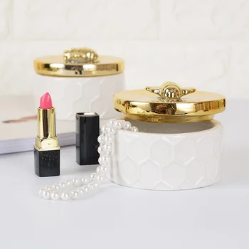 

Nordic Bee Jewelry Box Golden Ceramic Jewelry Storage Tank European Pastoral Simple Storage Tank Dresser Ornaments With Cover