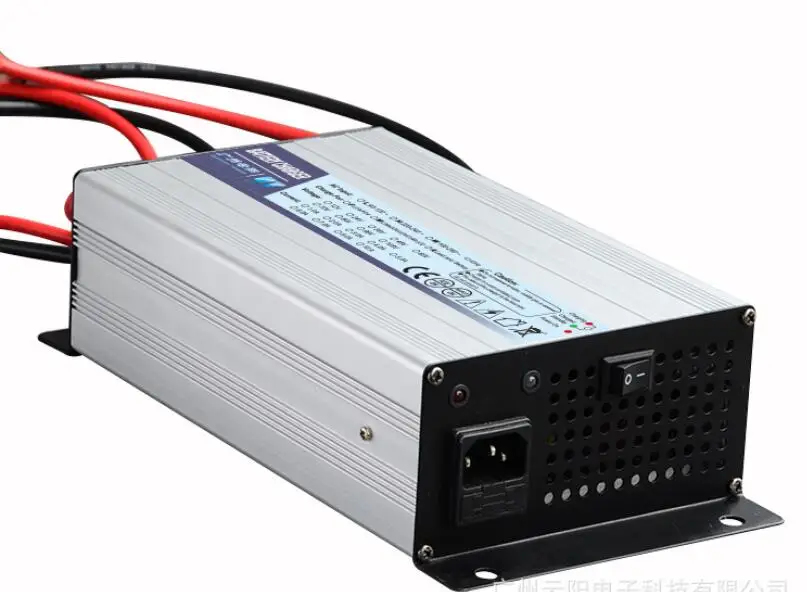 

Output 54.6V 15A fast Li-ion charger 900W rapid battery charger for 48V 13S Li-ion battery