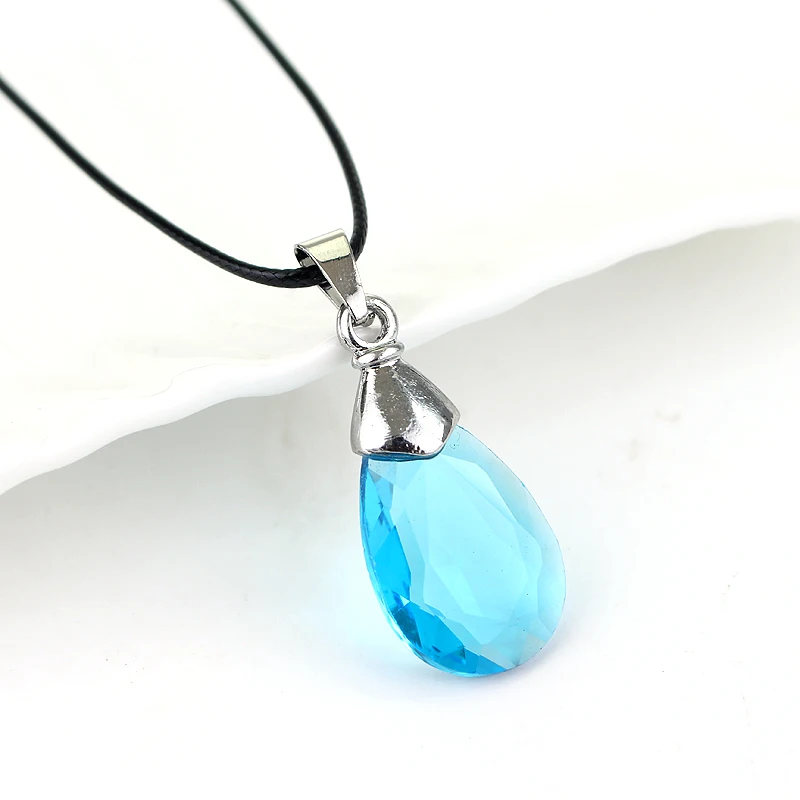 

Sword Art Online Yuuki Asuna and Kirito The Yui Heart Necklace Teardrop Shape Blue Crystal Pendant New Anime Jewelry Gift