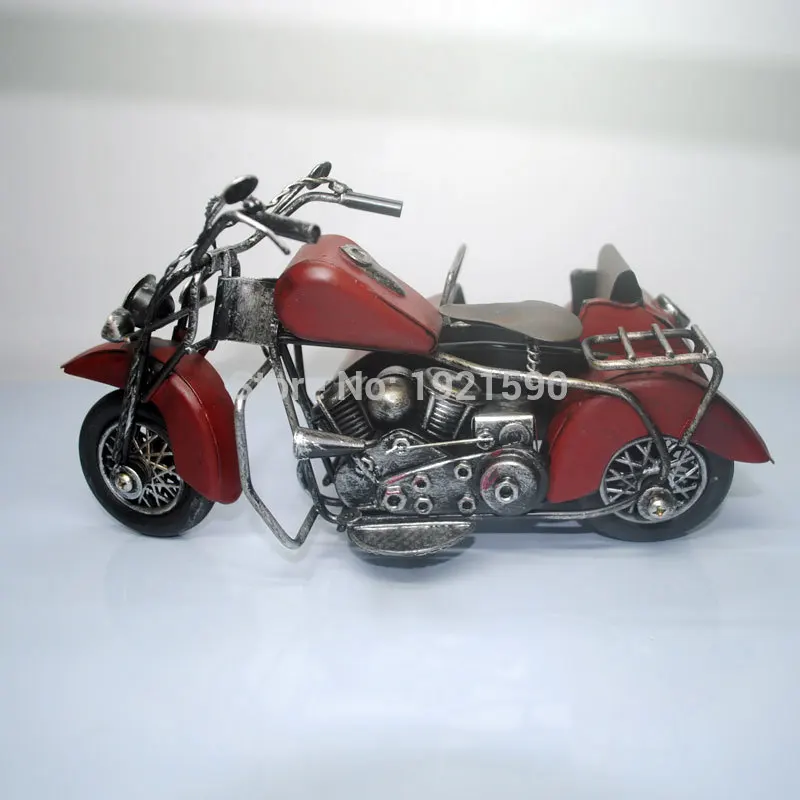 Vintage Motor Tricycle red (4)