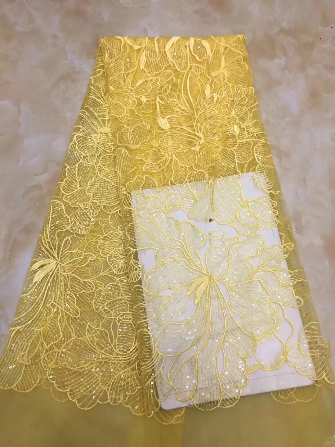 2018 Высококачественная африканская кружевная ткань желтый синий французская сетчатая вышивка Тюлевое кружево с пайетками ткань для