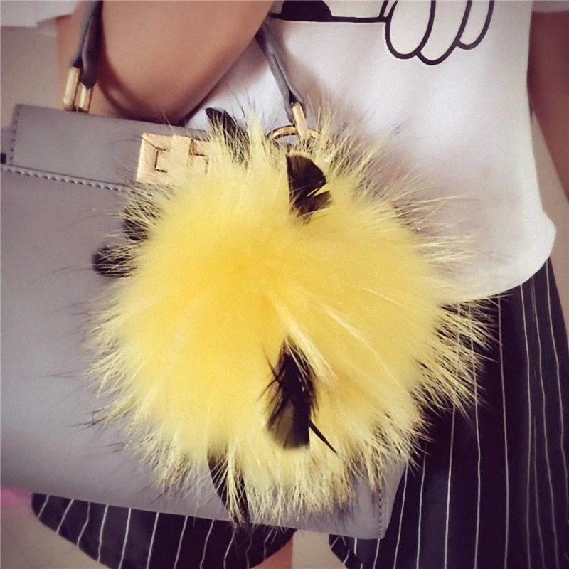 

15CM Big Fluffy Bag Bugs Pompom Keychains With Feather Real Fox Fur Ball Key chain Bag Charm Monster Pompom K050-yellow