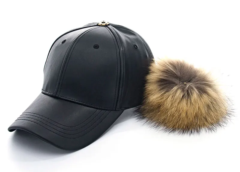 Preise 2016 neue echtpelz pom pom kappe für frauen Frühling candy farbe PU baseballmütze mit echtpelz pom poms marke neue weibliche kappe B310