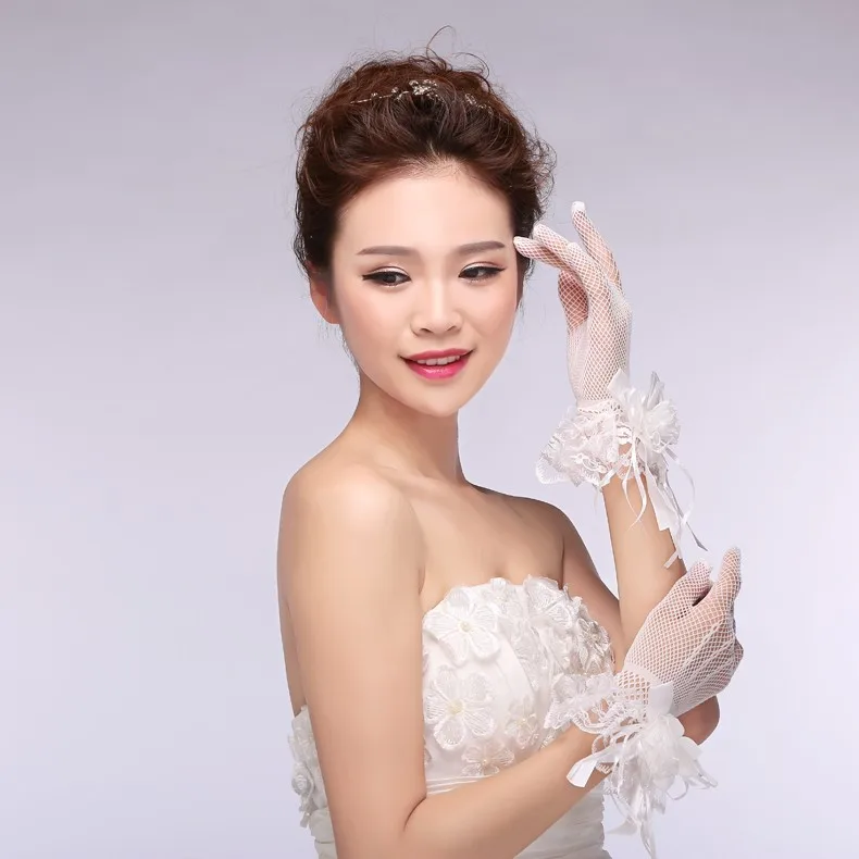 2019 Для женщин Элегантные Короткие Свадебные перчатки для невесты Вечерние производительность Танцы жемчуг бисером свадебные перчатки