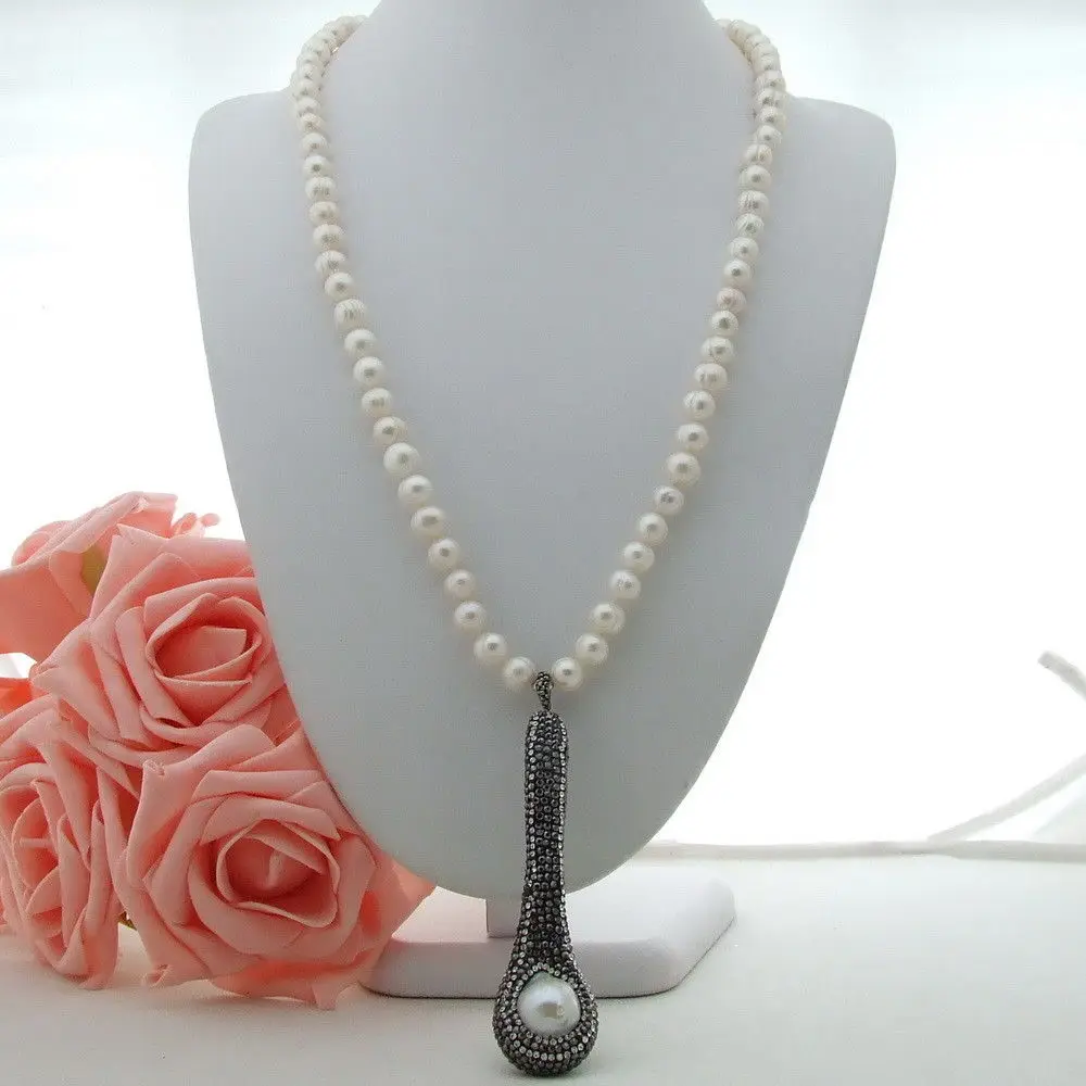 

AB011203 White Pearl Necklace Keshi Pearl Pendant Trimmed With Black Marcas 37''